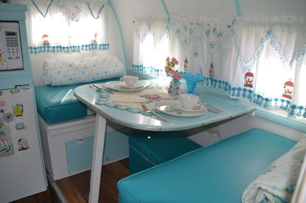 dinette trailer